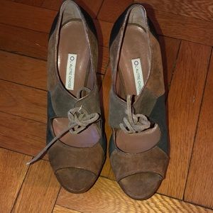 L’Autre Chose Suede Patchwork heels